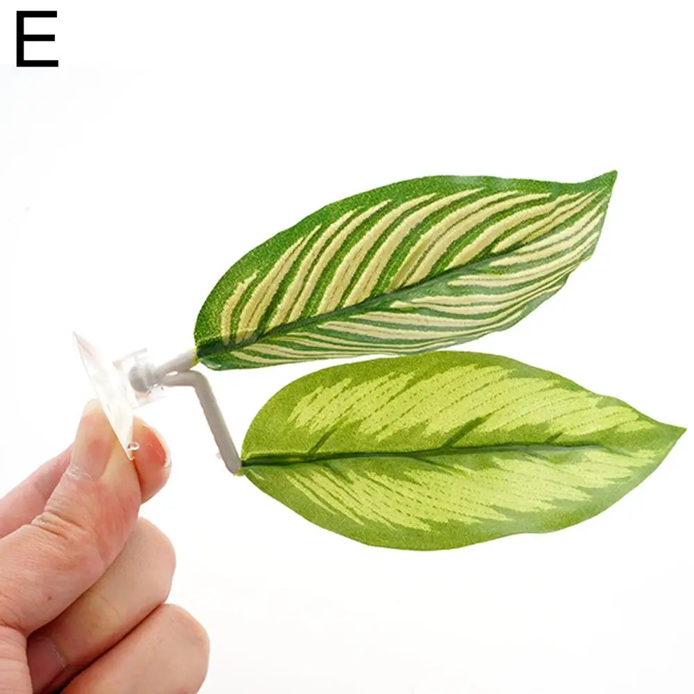 New Fish Tank Simulation Leaf Fighting Fish Resting Laying Eggs Ornamental