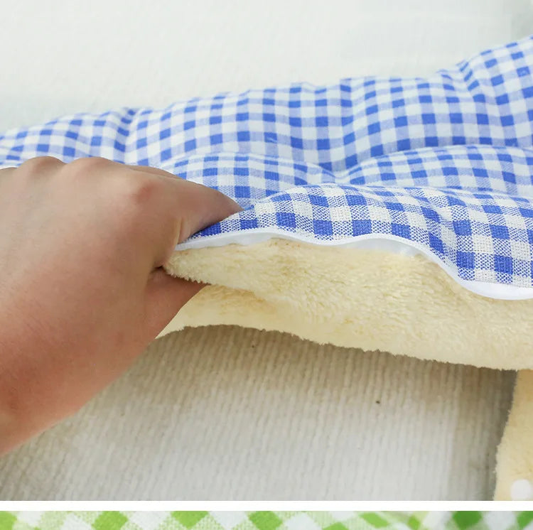 Winter Cat & Dog House – Closed Warm Plush Bed with Detachable Plaid Cover