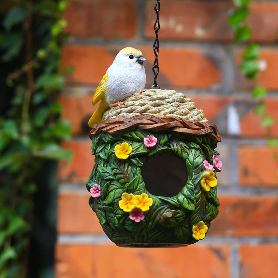 Outdoor Resin Birdhouse – Hanging Garden Cabin for Small Birds