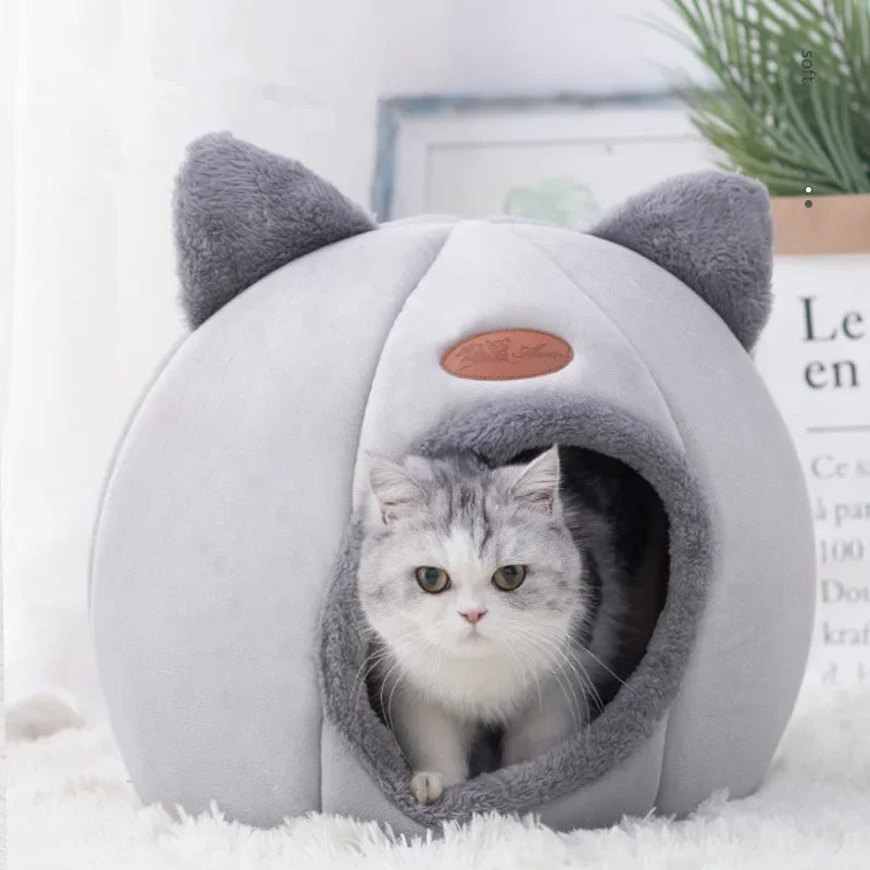 Cozy Winter Cat & Small Dog Bed – Indoor Cave, Tent & Basket for Pets