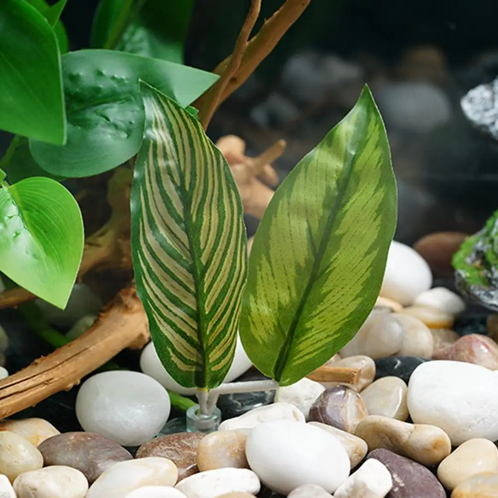 New Fish Tank Simulation Leaf Fighting Fish Resting Laying Eggs Ornamental